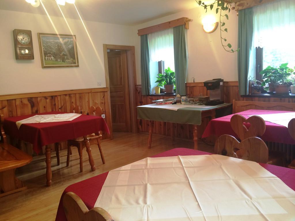 Farm Stay Juvanija Solčava Eksteriør bilde